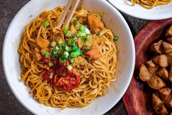 peluang bisnis mie jebew
