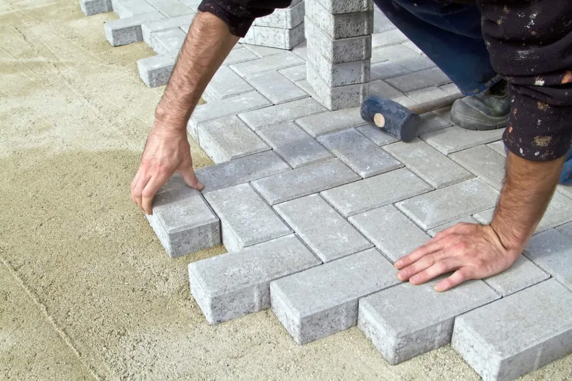 Cara Mempercepat Produksi Paving Lebih Efisien