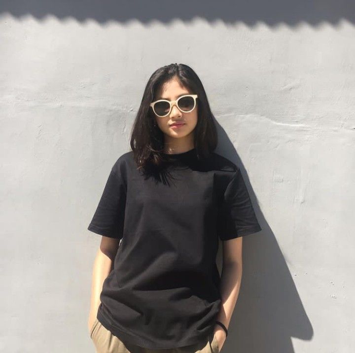 tren model kaos wanita tahun ini
