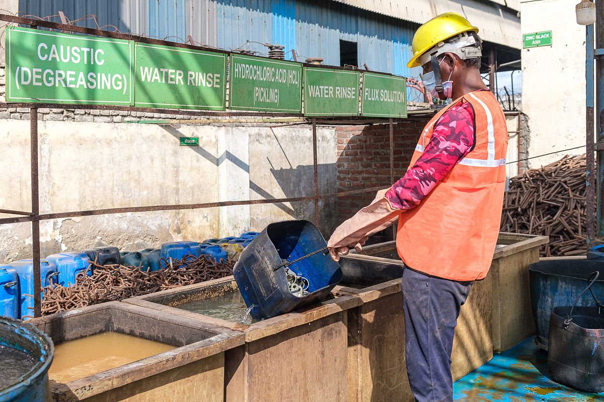 proses pengolahan plastik menjadi bahan baku